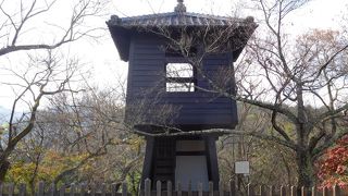 変な形の太鼓櫓（笑）