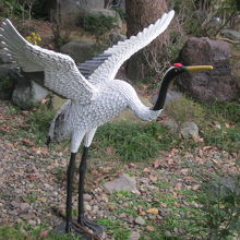 境内には鶴のオブジェも！