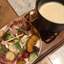 チーズフォンデュ