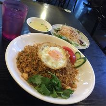 シーフードサンバルフライドライス大盛