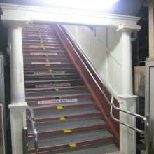 改札口側入口付近の様子