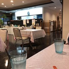 レストランポートビュー、店内。