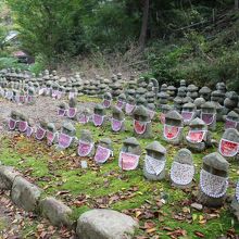 勝楽寺横の石仏群