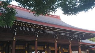 神々しさを感じる社殿