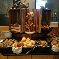 プレッチェルをはじめパンの種類も豊富