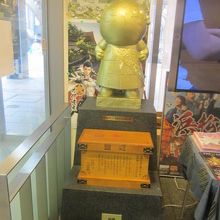 入口にはこんな子もいらっしゃいました( ´∀｀ )