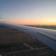 成田到着時のの翼