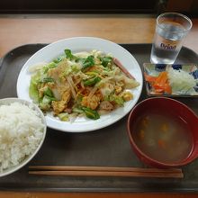 フーチャンプルー定食