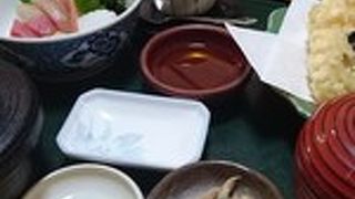 新山口駅近くの割烹で刺身と天ぷらランチ