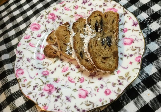 横浜の給食パン そして絶品シュトーレン