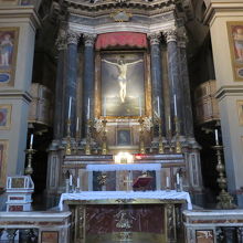 サン ロレンツォ イン ルチーナ教会 