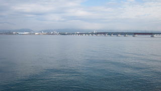 空港直近で美しい景観が楽しめます