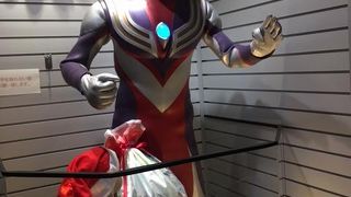 大人でもこっそり日常的に仕事で使えるような小物もあります。