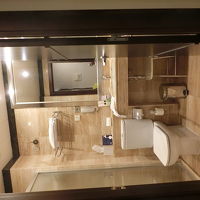 バスルームは広い