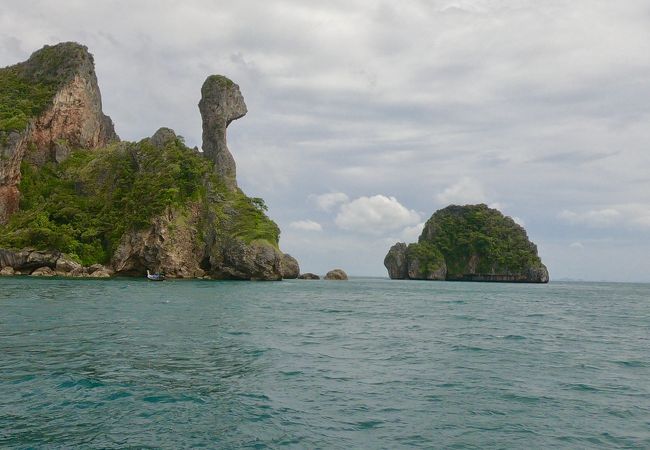 鳥の形？不思議なチキン島