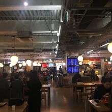 フードコート