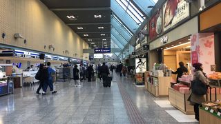 よくまとまった国際空港