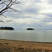 浜名湖に浮かぶ無人島です。
