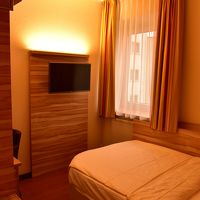 清潔感のあり木目調が嬉しい