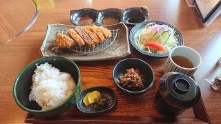 ランチタイムにビフカツ