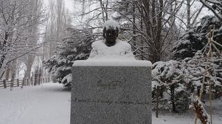 花木園にあります