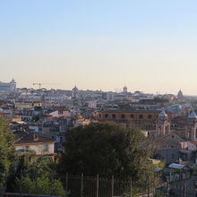 トリニタ デイ モンティ広場 