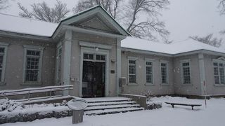 内部見学はできません