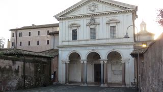 天井の装飾が豪華・・・