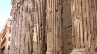 古代ローマの神殿の跡