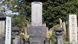 全生庵内に在り、戒名もその通り