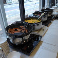 ビュッフェ形式の朝食