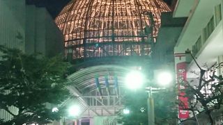 商店街アーケードのシンボル