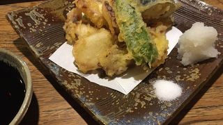 地元の酒と食材を楽しめる