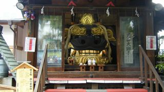 大きな獅子です