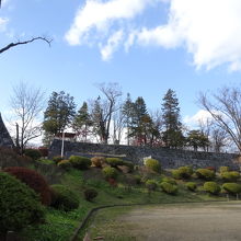 石垣かせ見応えあります。