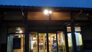 とても親切なガイドで館内の案内をして頂きました!!