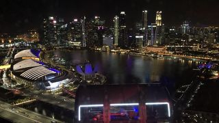 シンガポールの夜景を堪能