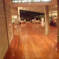 ロビーフロアー