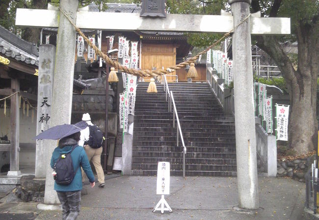 菅原道真公をお祀りしている神社です。
