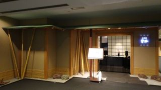 落ち着いたホテル内の和食処