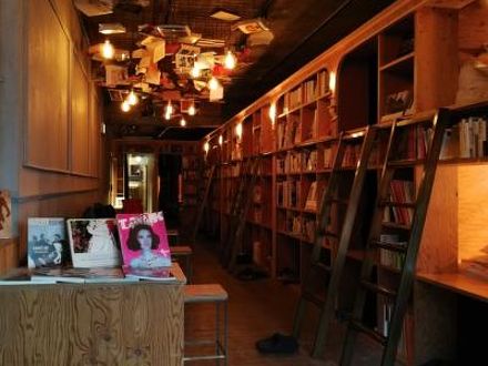 BOOK AND BED TOKYO 池袋本店 写真