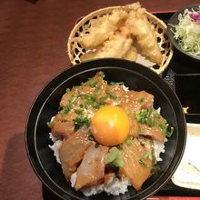 春蔵のりゅうきゅう丼定食