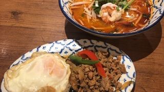 女性客が多かったです