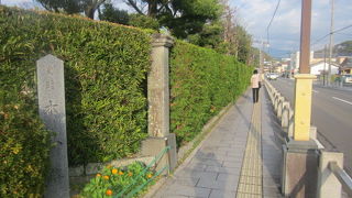 少し裏手まで登られると、より風情が感じられます