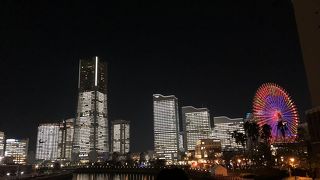 全館点灯の際は場所取りが激戦です