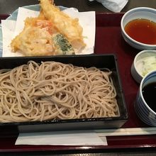 えび天せいろ(大盛りそば）：1510円+186円