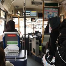 主要路線はたくさんの人