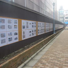 そして工事の進行状況写真がズラッと並んでいます…。