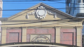 反対側の入口から眺めるとより良いです