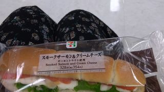 成田空港第2ターミナルにある便利なセブンイレブン